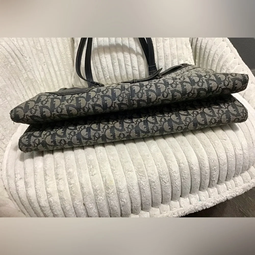 Dior Bags - Picture 9 of 13